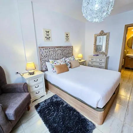 House Helen Golf شقة